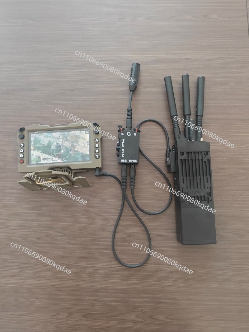 Cosplay Prop Display - โมเดลจำลอง MPU5 RDC พร้อมปลอกหุ้ม PTT แบบสองช่องสัญญาณสำหรับติดหน้าอก